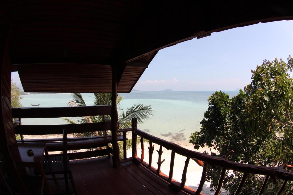 Moon Beach Resort Ko Pha Ngan Room photo